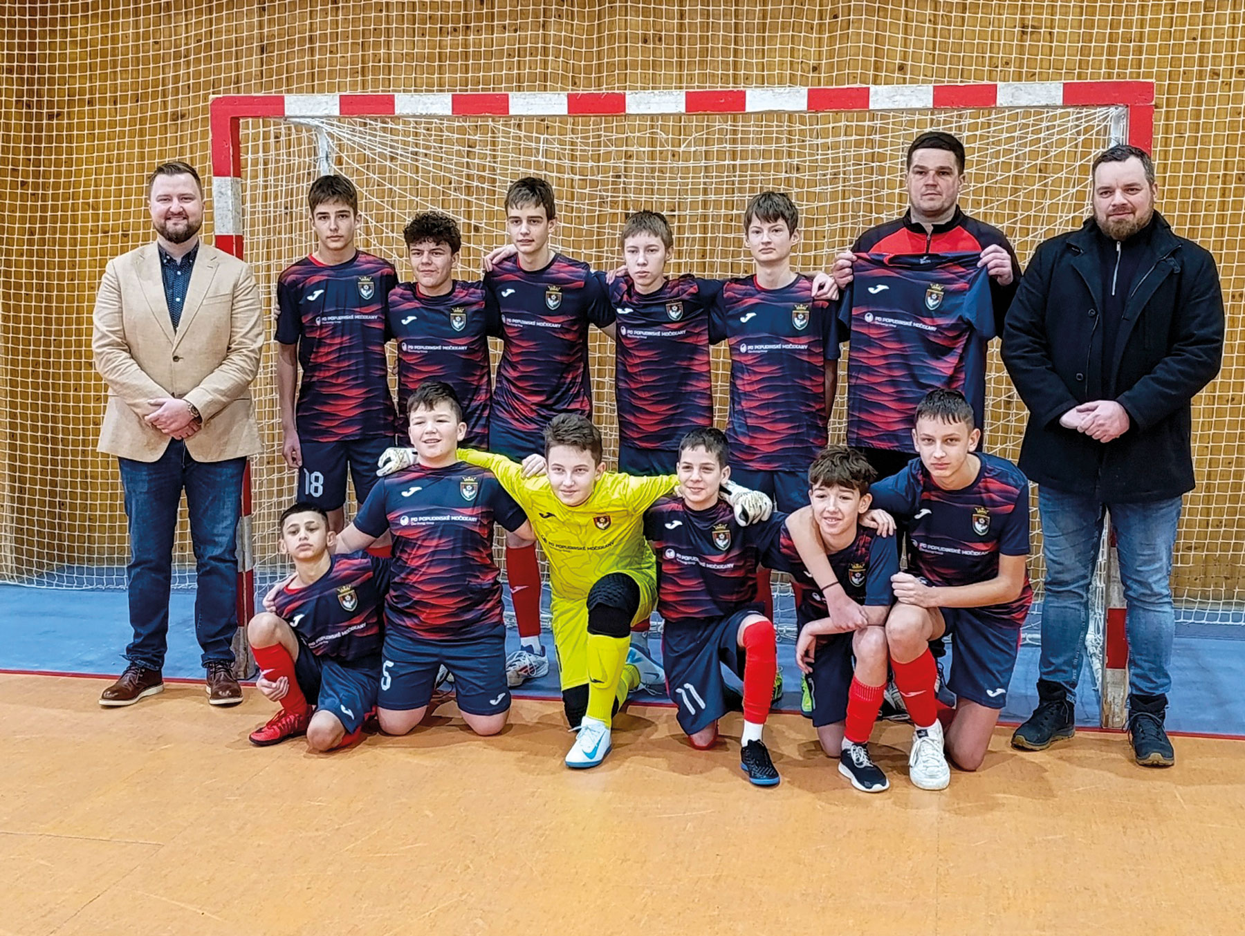 Starší žiaci FK Družstevník Popudinské Močidľany v nových dresoch